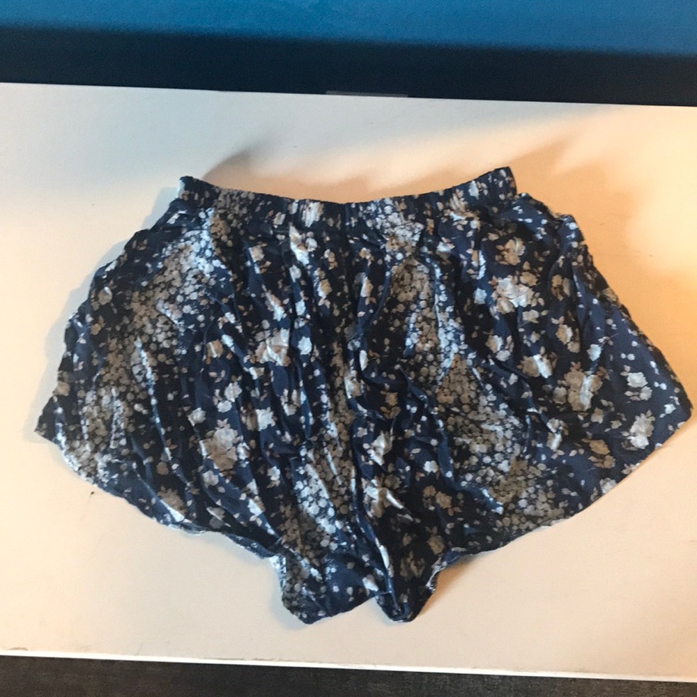 Brandy Melville floral shorts
